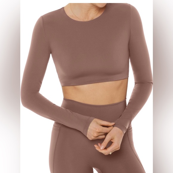 PAVOI ACTIVE Long Sleeve Crop Top | Medium Support Crew Neck. Color Clay‎ Size M - Picture 1 of 4